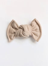 Load image into Gallery viewer, Shortbread | Mila Bow