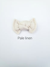 Load image into Gallery viewer, Pale Linen | mini bow