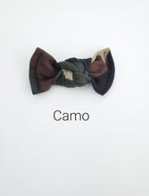 Load image into Gallery viewer, Camo | mini bow