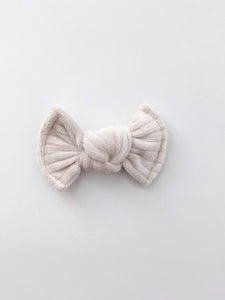 Cream Velvet | Mila Bow