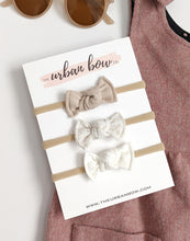 Load image into Gallery viewer, Trust | mini bows
